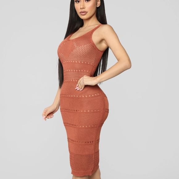 Beach Midi Dress. - Picture 2 of 4